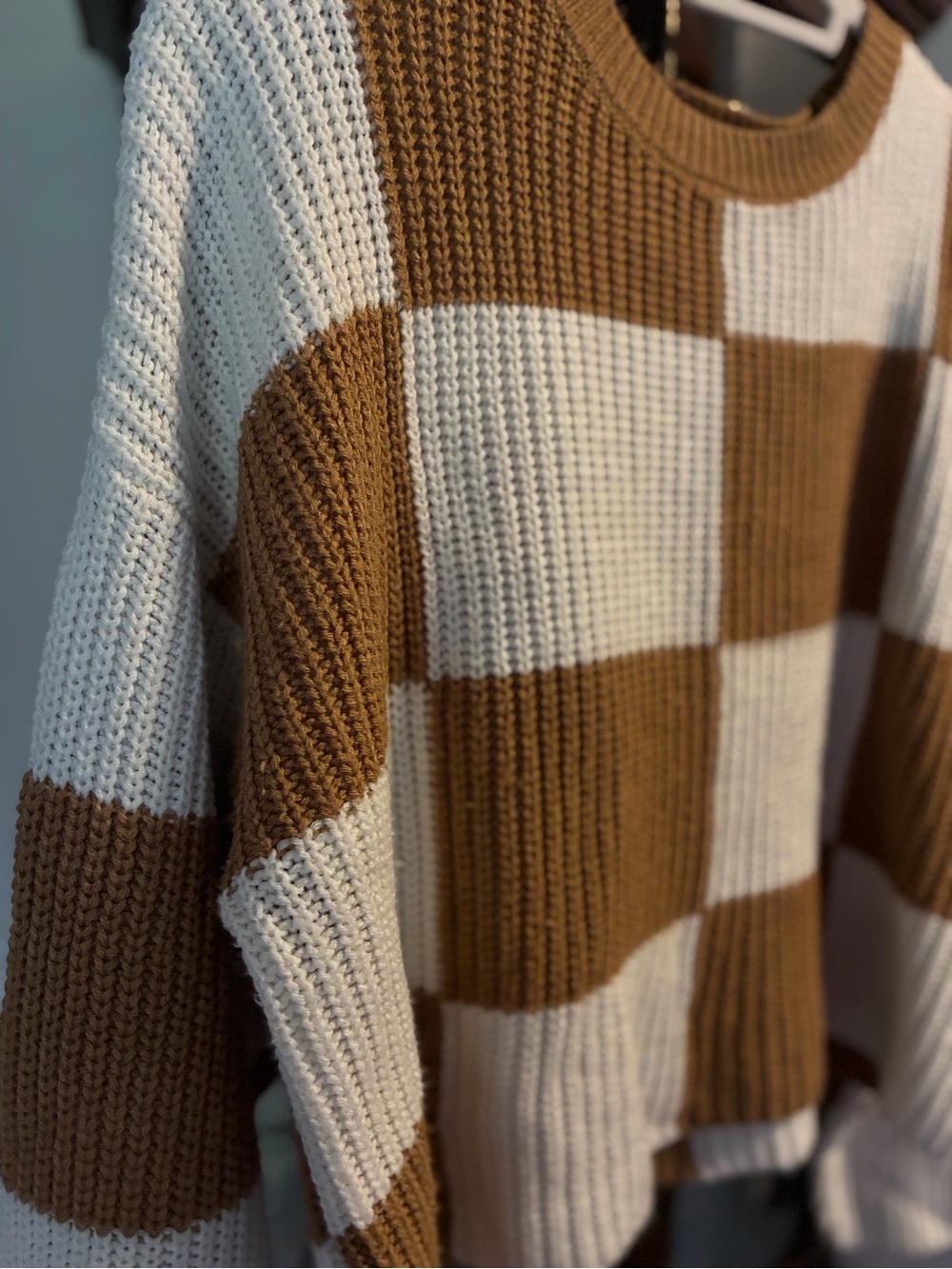 Checkered Knit Sweater - Picture 2 of 4